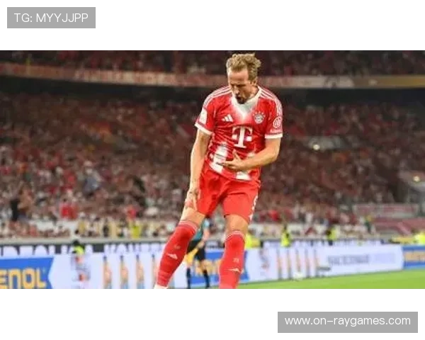 凯恩领球过人抽射破门，拜仁队长完美收官2025