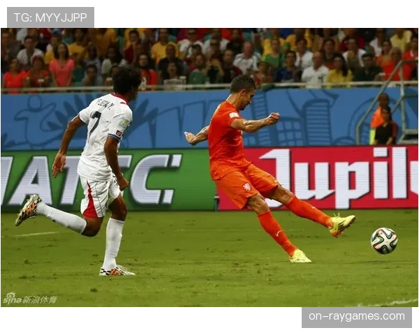 特写:40岁门将汉达诺维奇替补登场,创意甲最年长出场门将新纪录